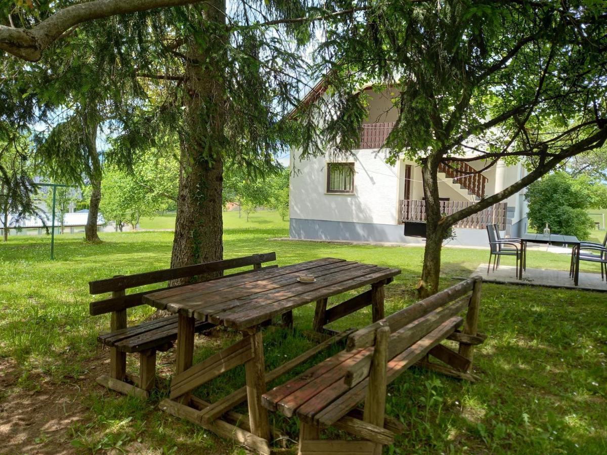 Apartman Filip Apartment Smoljanac Bagian luar foto